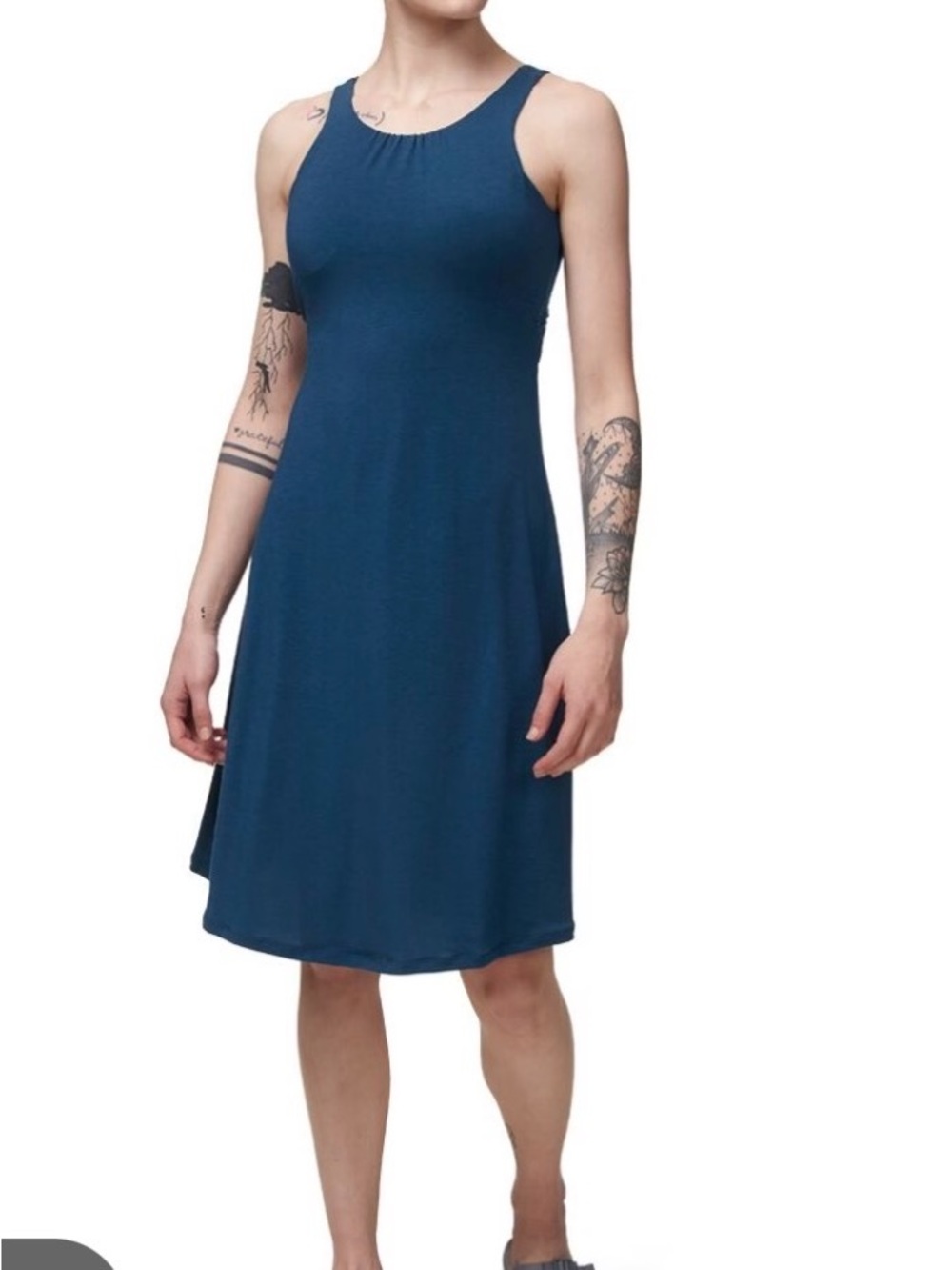 Prana Sleeveless Scoop-Neck Knee-Length Dress in Teal Blue, Open Back, Size XS